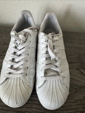 adidas Originals White Women's Classic Sneakers